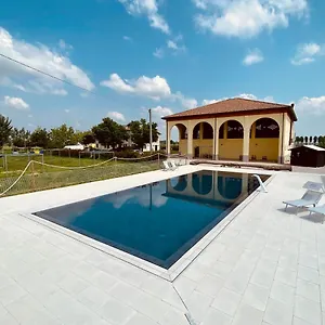 Alloggio per agriturismo Corte Galvana, Cento (Emilia-Romagna)